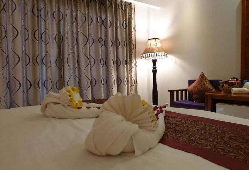 اتاق استاندارد با تخت بزرگ, Aristocrat Residence &
