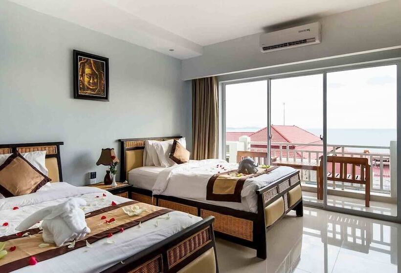 اتاق لوکس با چشم‌انداز دریا, Aristocrat Residence &