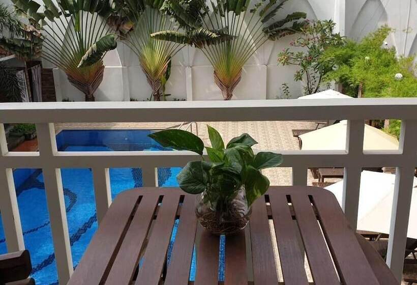 اتاق سوپریور, Aristocrat Residence &
