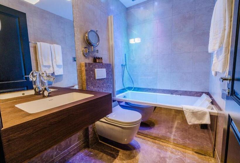 سوییت, Diamond Suites By Reykjavik Keflavik Airport