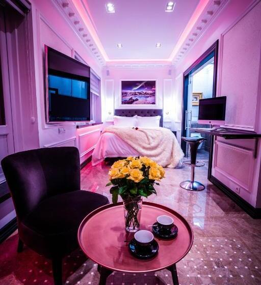 سوئیت با وان آب گرم, Diamond Suites By Reykjavik Keflavik Airport