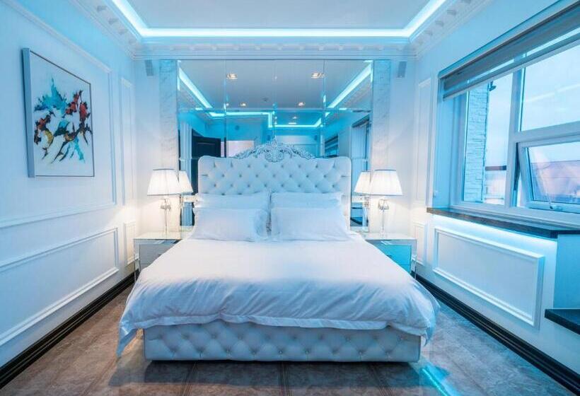 سوییت جونیور با بالکن, Diamond Suites By Reykjavik Keflavik Airport