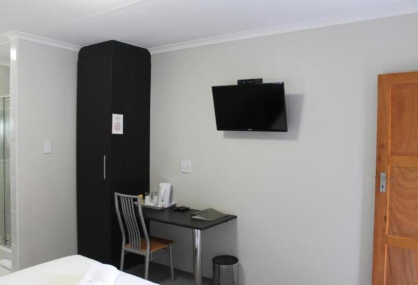 Номер Стандарт, Fin And Feather Guest Lodge