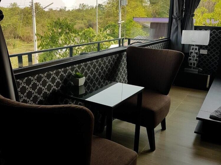 高级工作室, Dsine Resort