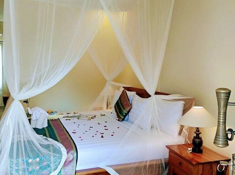 풀장 전망 디럭스 룸, Intan Villa & Suite Ubud