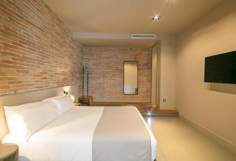 Семейный Номер, Uma Suites Pau Claris
