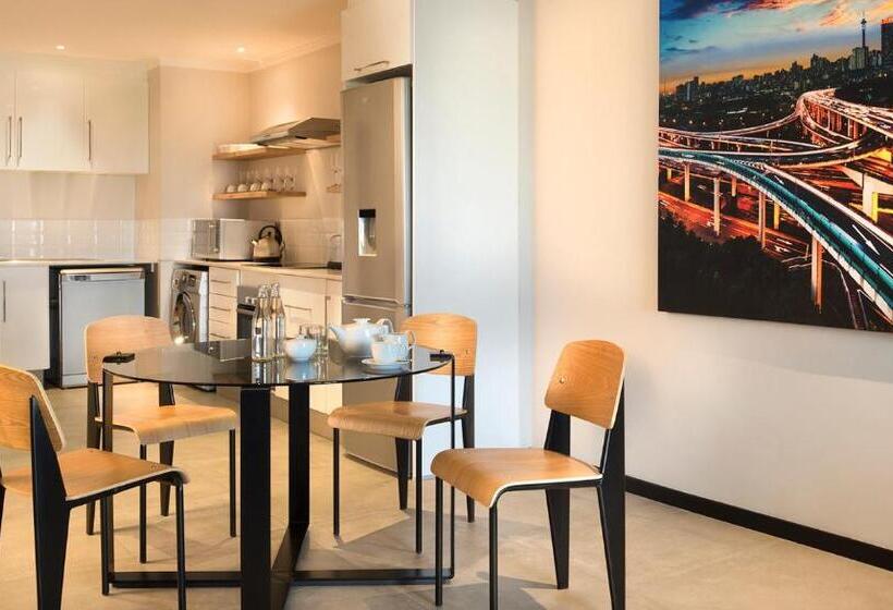 آپارتمان 2 خوابه, Max Executive Apartments