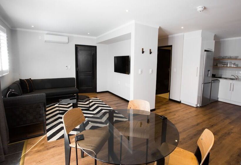 آپارتمان 2 خوابه, Max Executive Apartments
