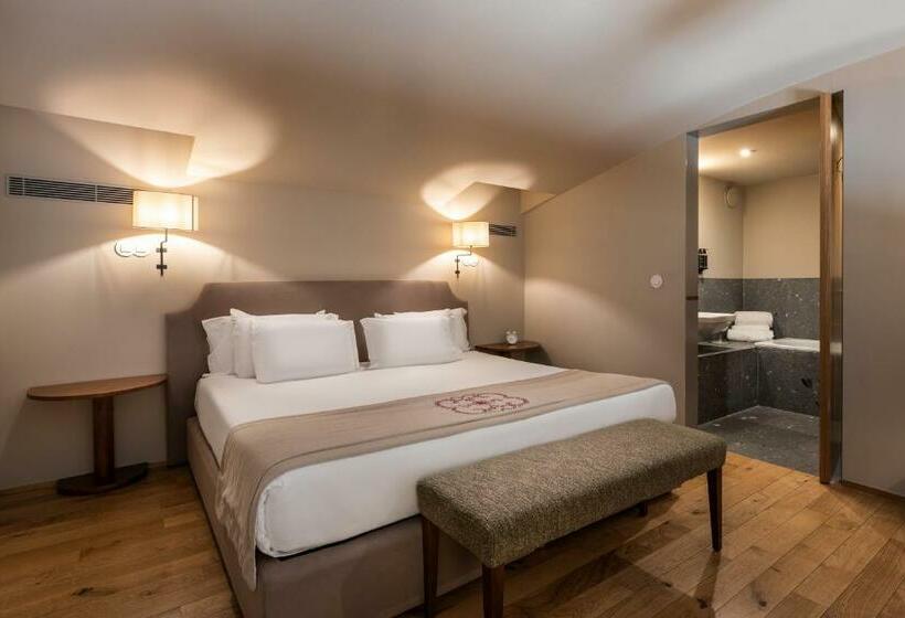 Люкс, Eurostars Santa Luzia