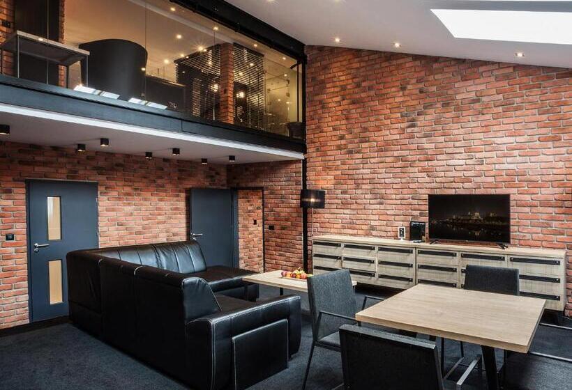 سوئیت با چشم‌انداز, Betmanowska Main Square Residence Adults Only