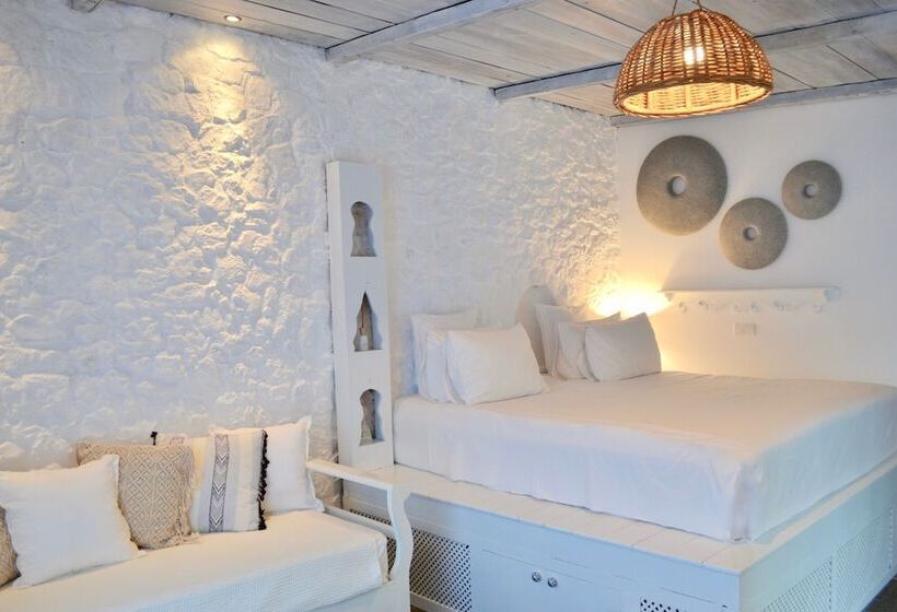 Люкс с Бассейном, Caesars Gardens Hotel & Spa   Adults Only