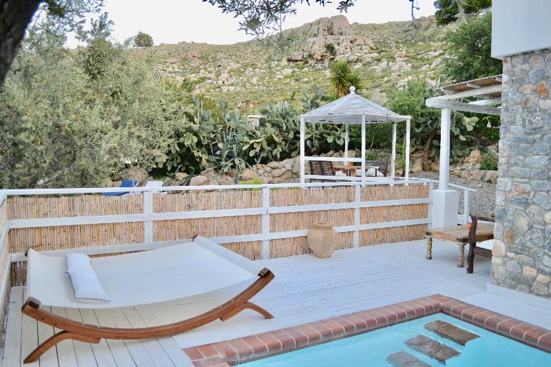 Люкс с Бассейном, Caesars Gardens Hotel & Spa   Adults Only