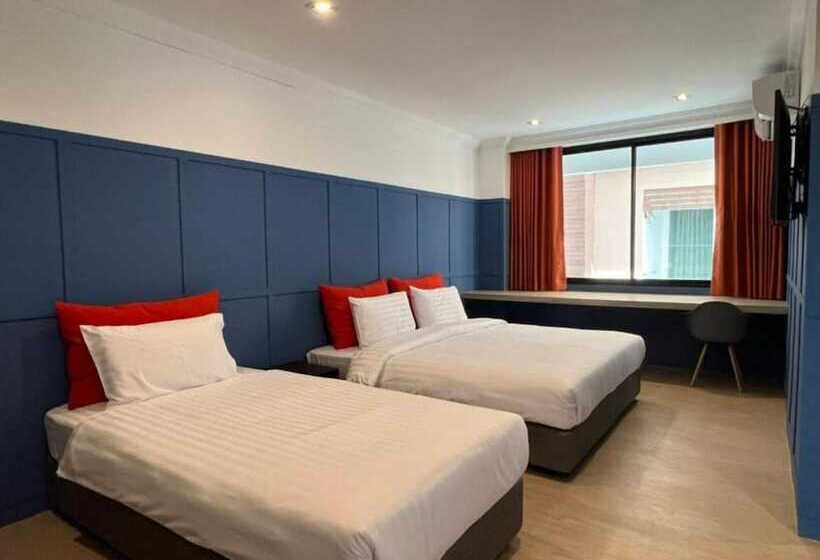 Quarto Deluxe, Penpark Place