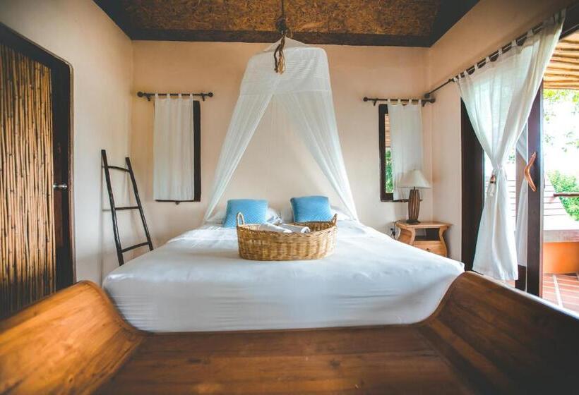 Номер Deluxe Вид на Море, Baan Talay Resort & Yoga