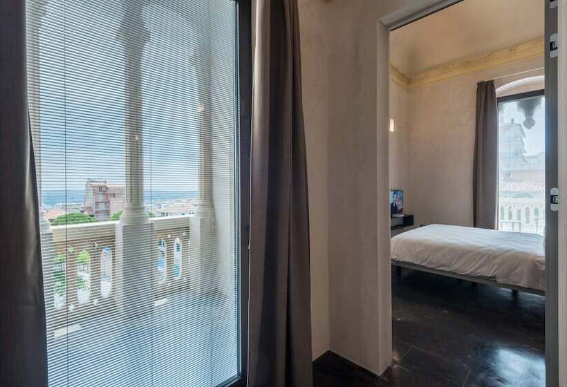 سوییت جونیور, Villa Boscarino