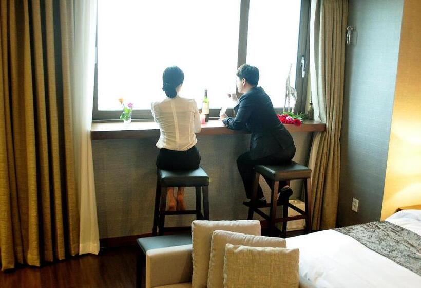 Habitación Premium Vista al Mar., Hyunjin Tourist