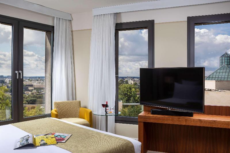 Quarto Familiar Premium, J Suites