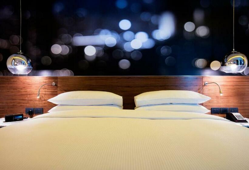 اتاق استاندارد با 2 تخت دوبل, Krystal Urban Guadalajara