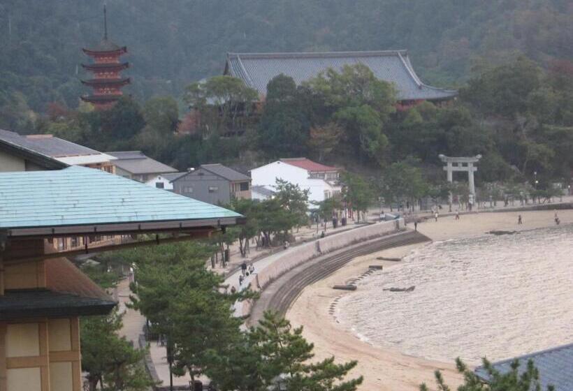 侧面海景经济间, Sakuraya