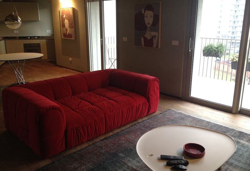 آپارتمان 2 خوابه, Milan Design Suites