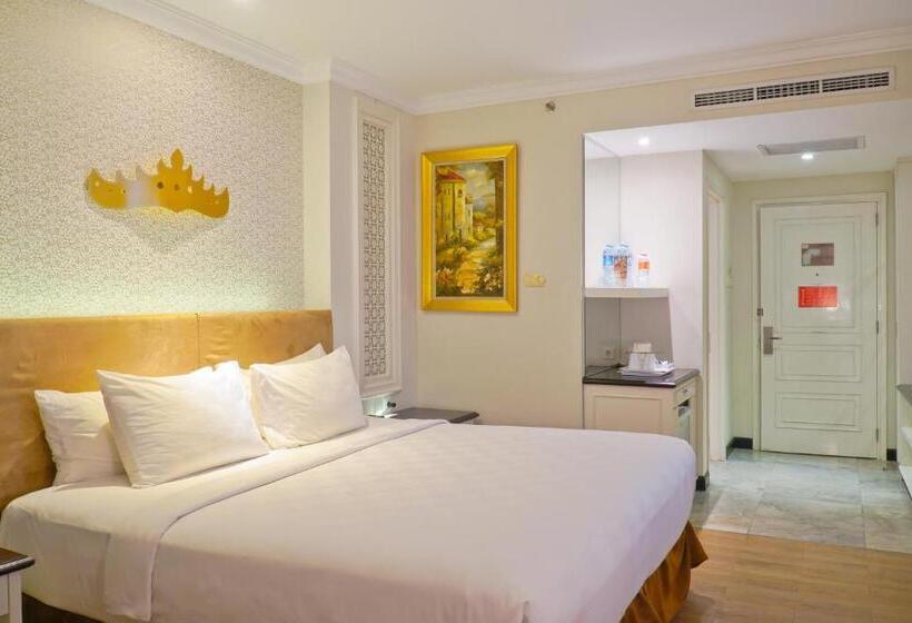 풀장 전망 디럭스 룸, Swiss Belhotel Lampung