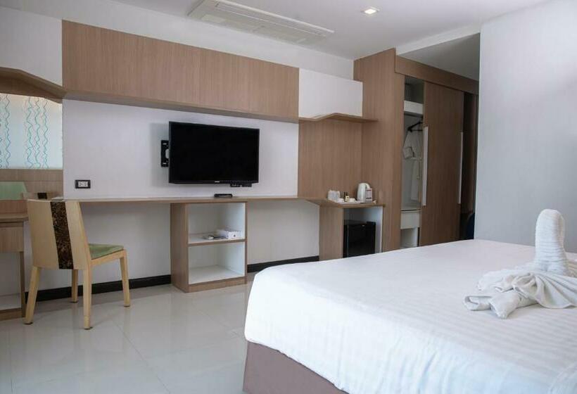 Номер Deluxe, 42c The Chic