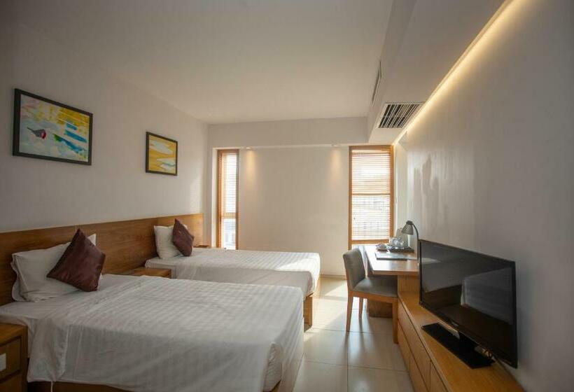 اتاق سوپریور با چشم‌انداز شهر, Golden Holiday Hotel Nha Trang