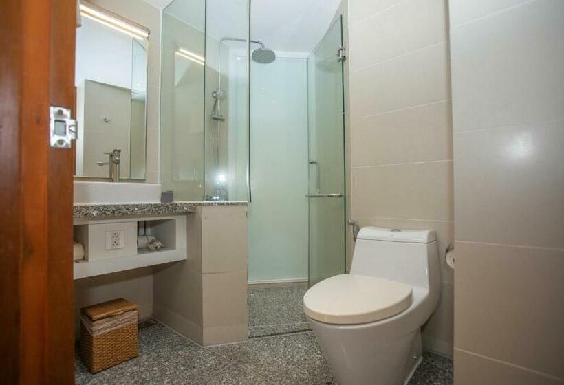 اتاق سوپریور, Golden Holiday Hotel Nha Trang