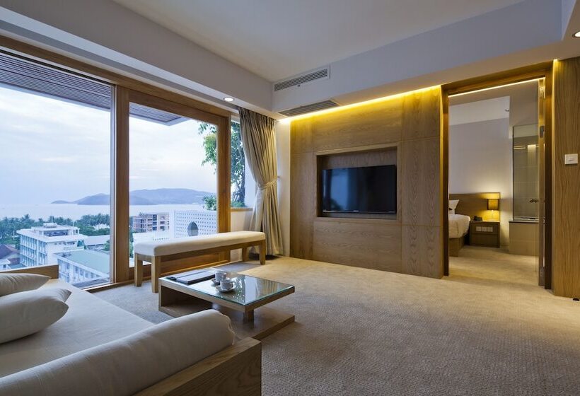 سوییت با چشم‌انداز دریا, Golden Holiday Hotel Nha Trang