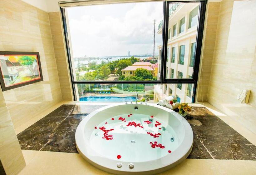 سوئیت پرزیدنت, Muong Thanh Holiday Quang Binh