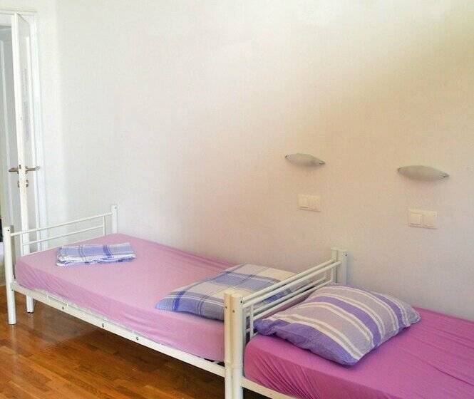 Кровать в Общей Комнате, Hostel Split Backpackers 2