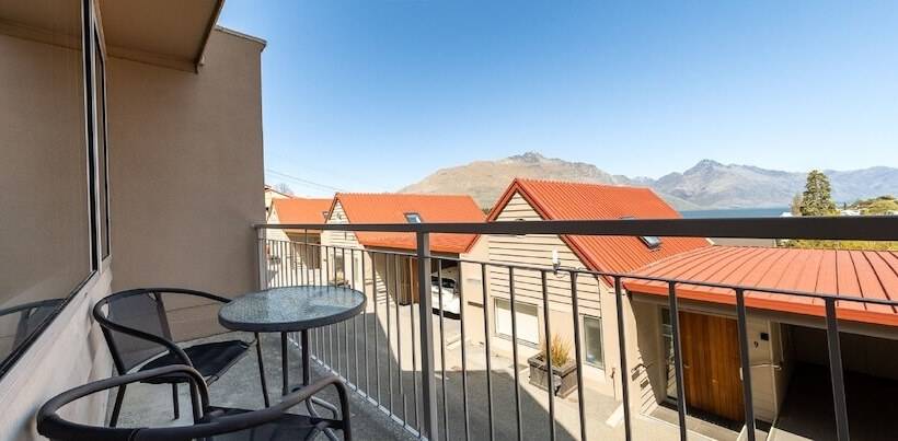 Апартаменты 2 Спальни, Turner Heights Townhouses
