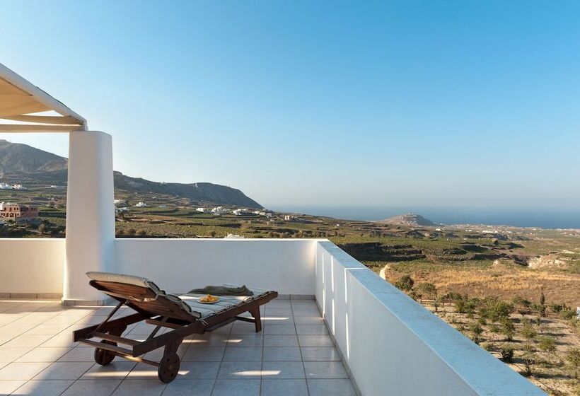 ویلای 3 خوابه با استخر, Christou Estate