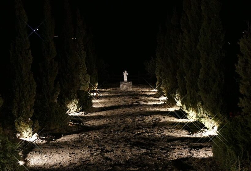 ویلای 3 خوابه با استخر, Christou Estate