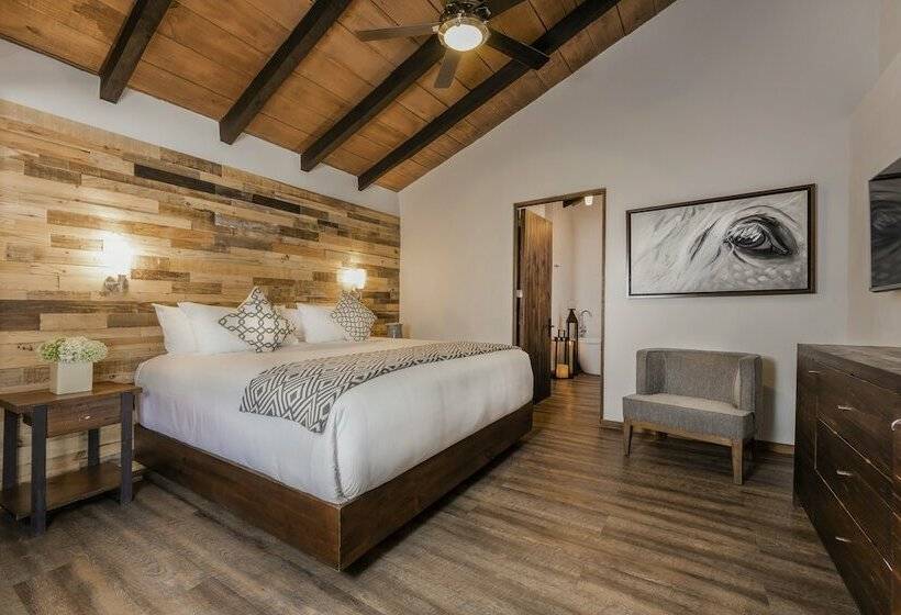 سوییت, Hacienda Los Picachos Spa & Pádel