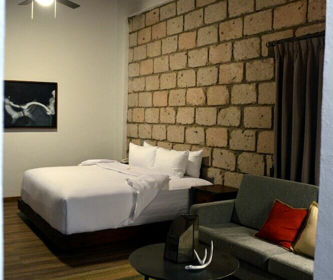 سوییت, Hacienda Los Picachos Spa & Pádel