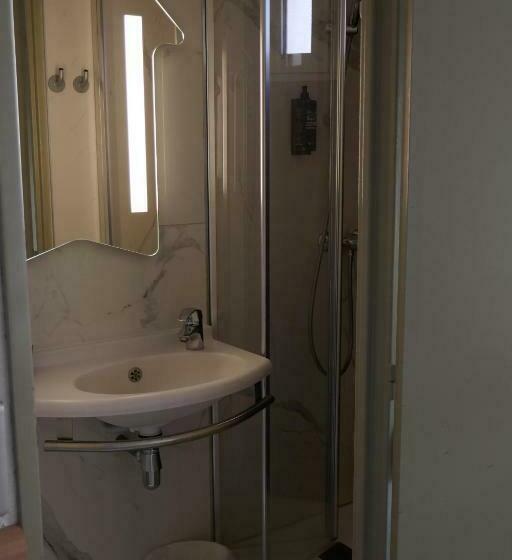 Номер Стандарт с Койками, Ibis Budget Perigueux