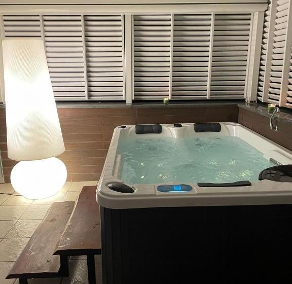 标准间带漩涡浴缸, Villa Minieri Resort & Spa