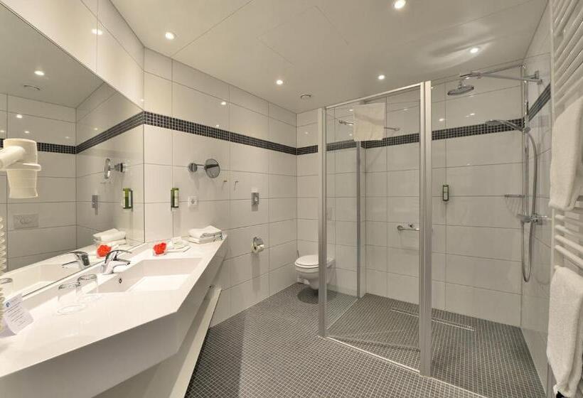 Family Suite, Aribo