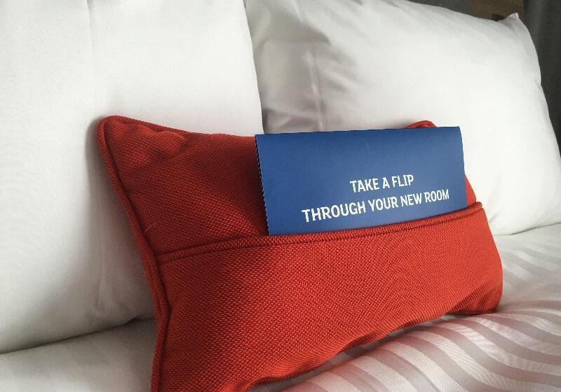 Номер Стандарт, Holiday Inn Express St. Albans   M25, Jct.22