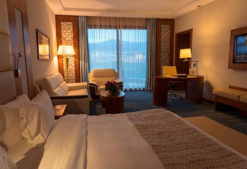 اتاق لوکس با تخت بزرگ, Royal Tulip Skikda