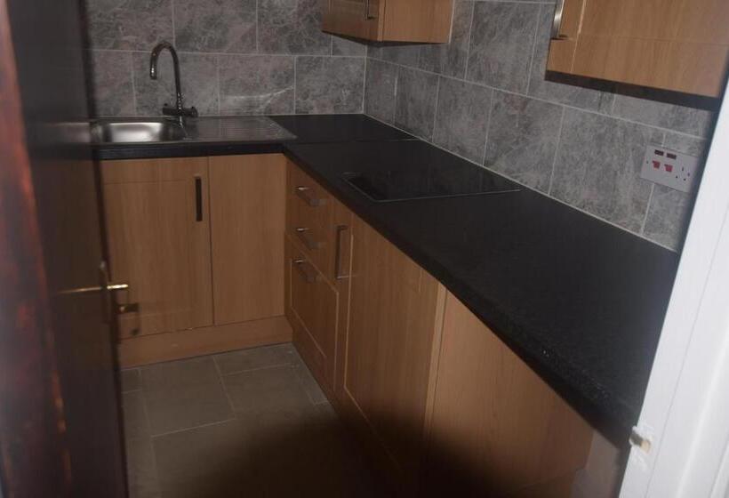 Четырехместный Номер Стандарт, Woodlands Lodge Ilford