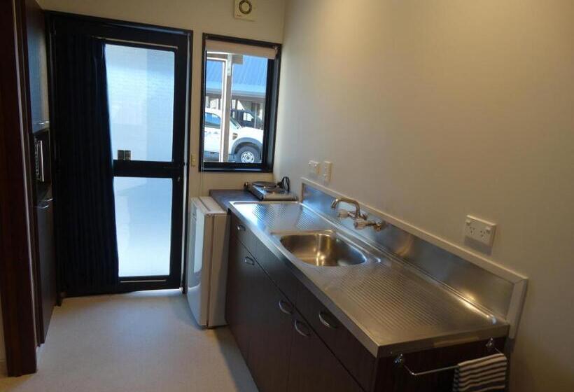 Студия Стандарт, Alpine Glacier Motel