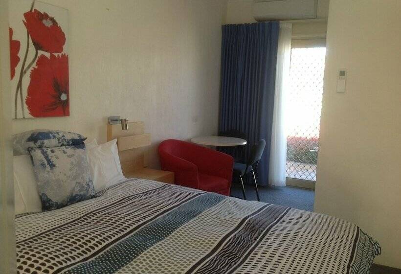 수피리어 룸, Bogong Moth Motel