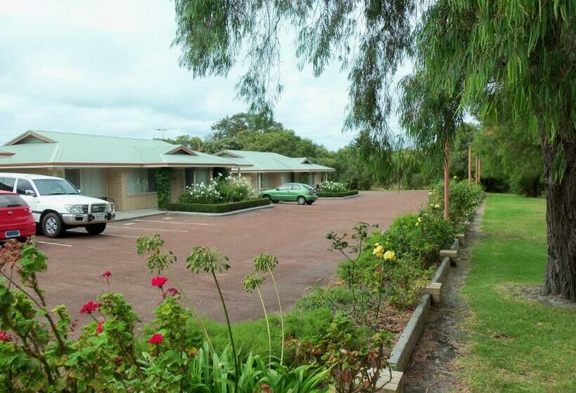 استودیو اجرایی, Emu Point Motel