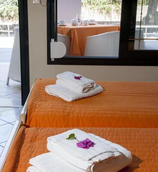 스탠다드 스튜디오, Epavlis Beach Resort