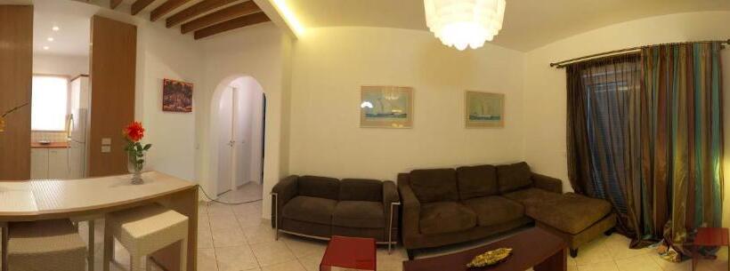스위트, Epavlis Beach Resort