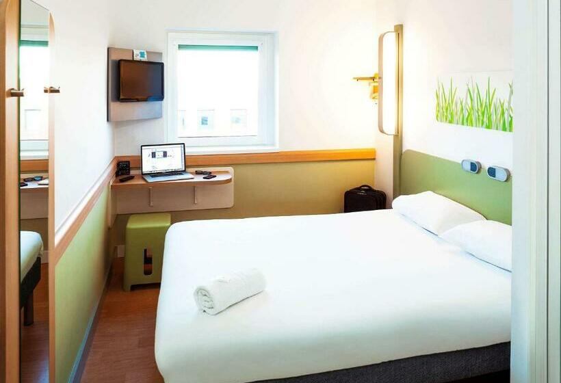 클래식 룸 더블 침대, Ibis Budget Belfast City Centre