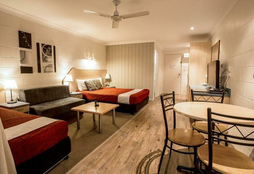 Люкс, Pialba Motor Inn