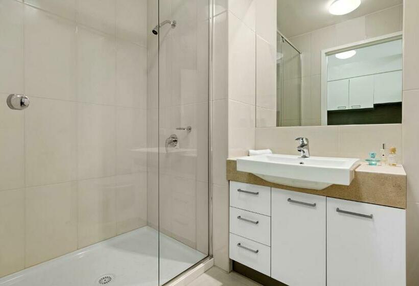 Студия Стандарт, Quest Moorabbin